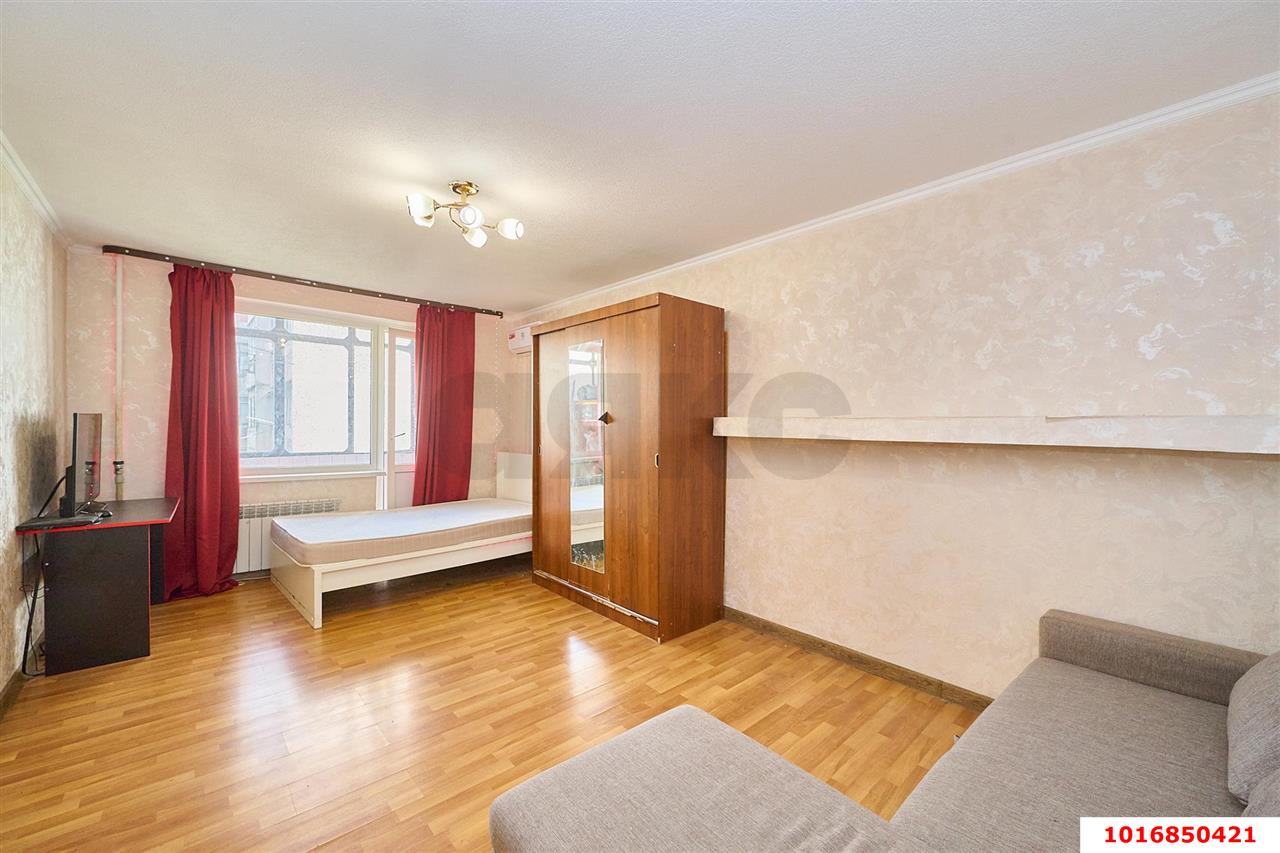 Фото №2: 2-комнатная квартира 55 м² - Краснодар, Прикубанский внутригородской округ, мкр. Завод Измерительных Приборов, ул. имени 40-летия Победы, 37/3