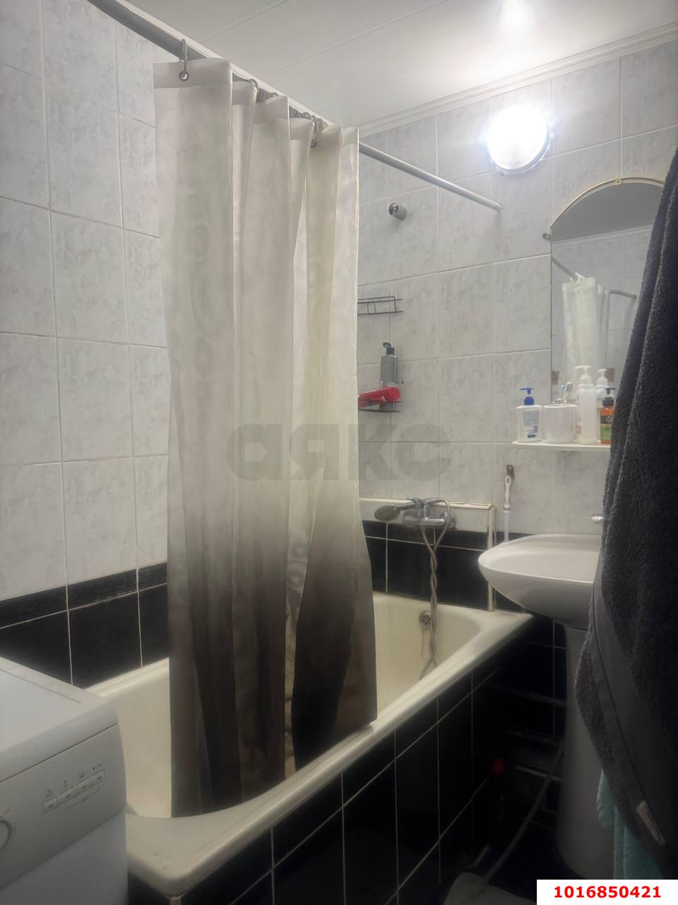 Фото №9: 2-комнатная квартира 55 м² - Краснодар, Прикубанский внутригородской округ, мкр. Завод Измерительных Приборов, ул. имени 40-летия Победы, 37/3