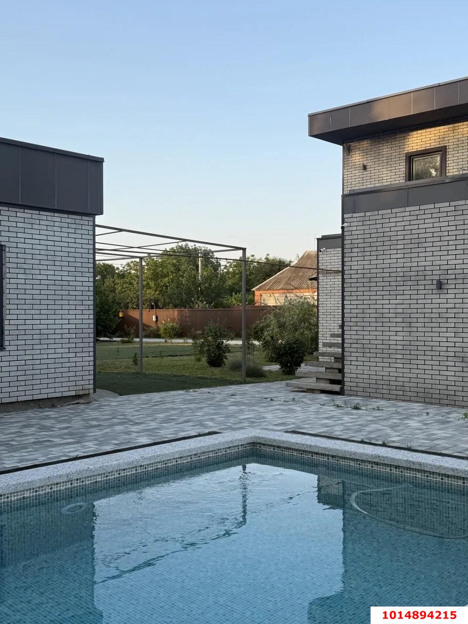 Фото №3: Дом 424 м² + 40 сот. - Украинский, ул. Первомайская, 83