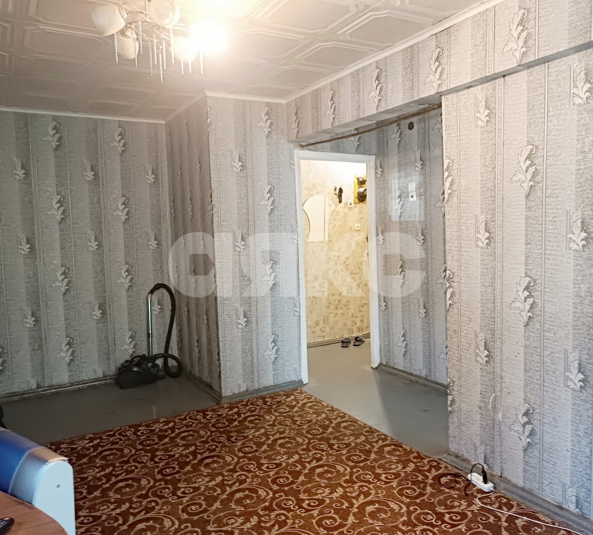 Фото №1: 1-комнатная квартира <span class="whitespace-nowrap">30 м²</span>, <span class="whitespace-nowrap">2/5 эт.</span> - Волгоград, Тракторозаводский, мкр. Горный, пр-кт имени В.И. Ленина, 189