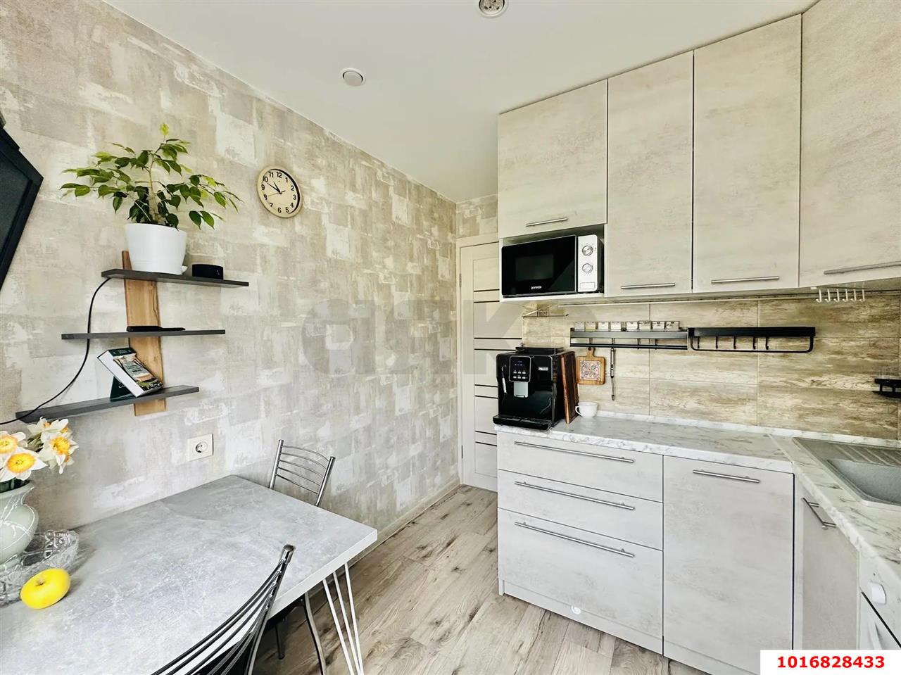 Фото №8: 2-комнатная квартира 46 м² - Краснодар, Карасунский внутригородской округ, мкр. Гидростроителей, ул. Дмитрия Благоева, 7