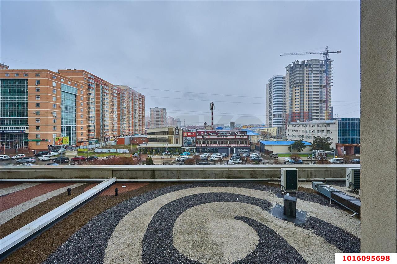 Фото №8: 1-комнатная квартира 50 м² - Краснодар, ЖК Тургенев, Западный внутригородской округ, Фестивальный, мкр. жилой комплекс Тургенев, ул. Дальняя, 8к1