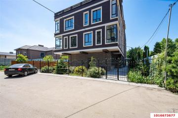 Фото №1: 2-комнатная квартира 195 м² - Краснодар, мкр. Центральный, ул. Береговая, 10/3