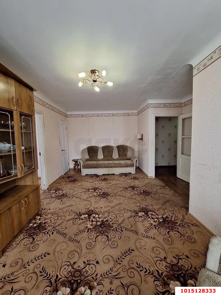 Фото №2: 2-комнатная квартира 49 м² - Краснодар, Центральный внутригородской округ, Покровка, мкр. Центральный, ул. Щорса, 49