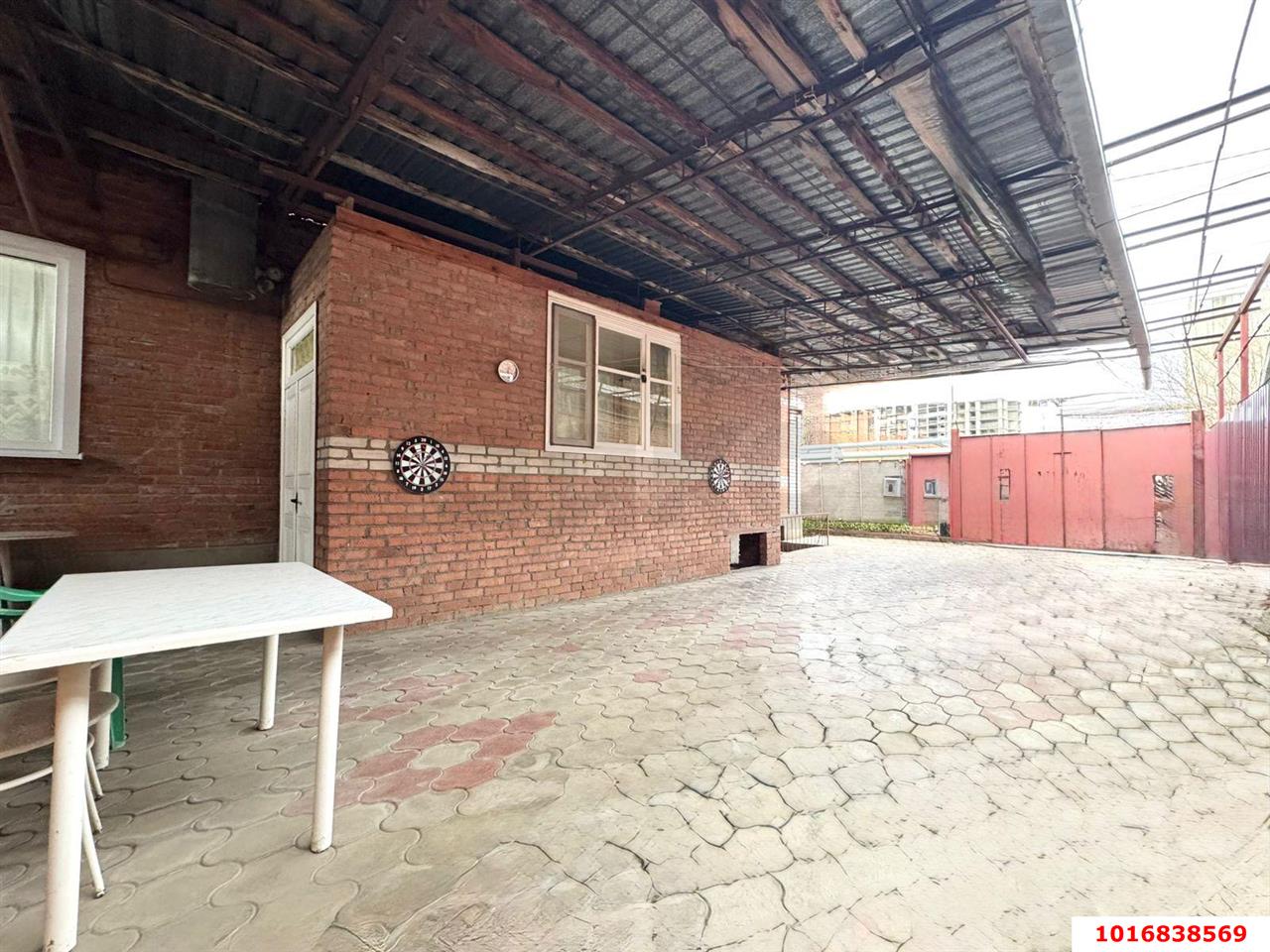 Фото №1: Дом 173 м² + 6.23 сот. - Краснодар, Центральный внутригородской округ, мкр. Центральный, ул. Путевая, 47