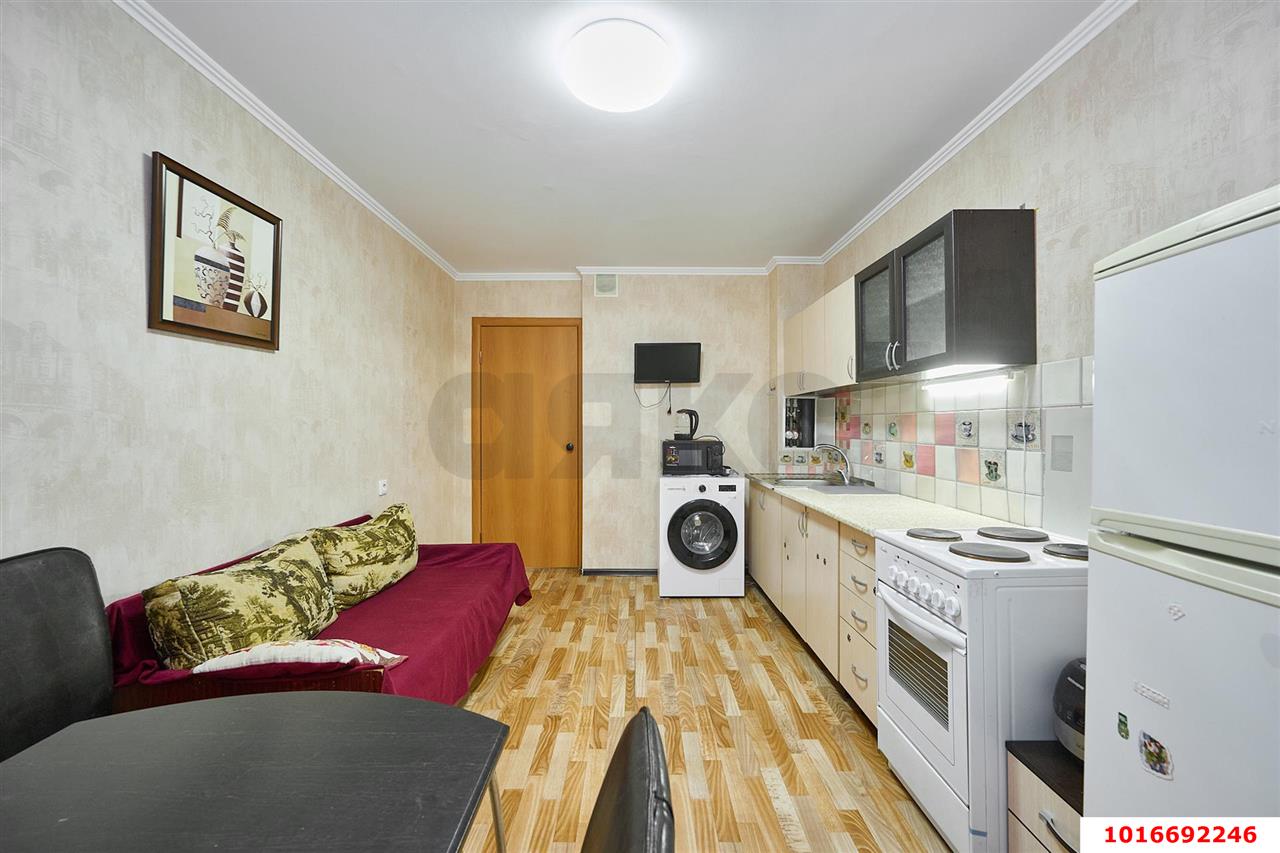 Фото №3: 2-комнатная квартира 60 м² - Краснодар, Карасунский внутригородской округ, ж/м Пашковский, ул. Фадеева, 425/1