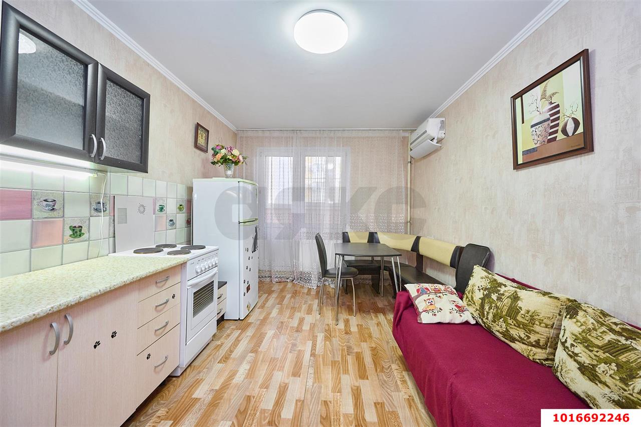 Фото №1: 2-комнатная квартира 60 м² - Краснодар, Карасунский внутригородской округ, ж/м Пашковский, ул. Фадеева, 425/1