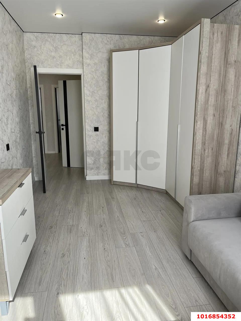 Фото №4: 3-комнатная квартира 77 м² - Краснодар, Прикубанский внутригородской округ, мкр. жилой комплекс Самолёт-3, ул. Константина Гондаря, 97