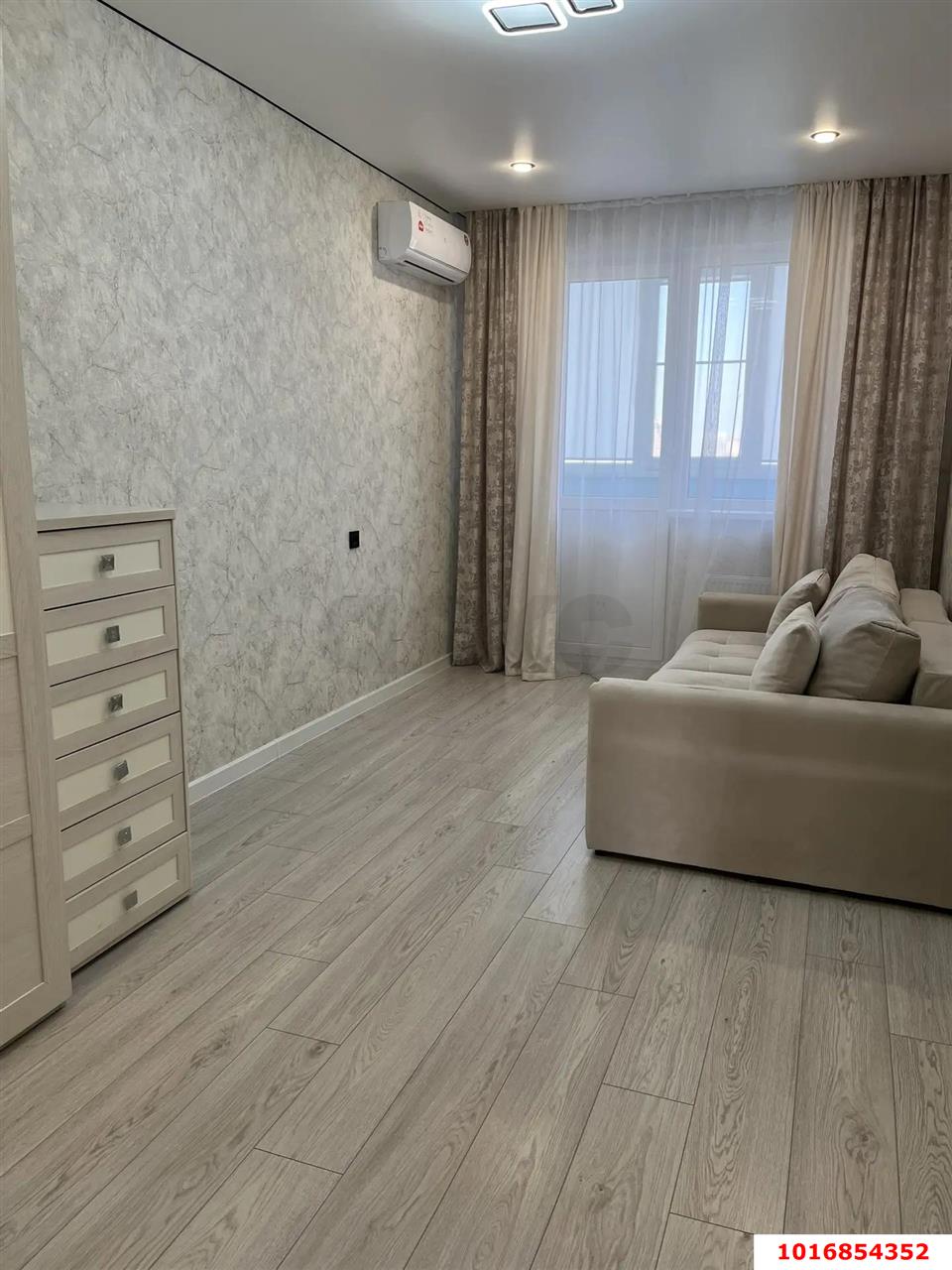 Фото №1: 3-комнатная квартира 77 м² - Краснодар, Прикубанский внутригородской округ, мкр. жилой комплекс Самолёт-3, ул. Константина Гондаря, 97