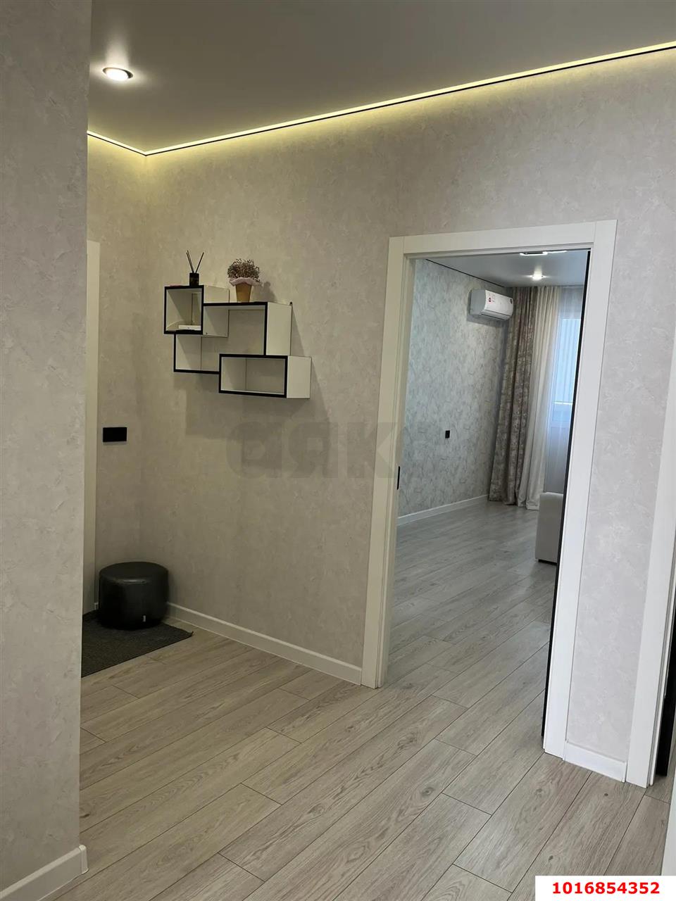 Фото №8: 3-комнатная квартира 77 м² - Краснодар, Прикубанский внутригородской округ, мкр. жилой комплекс Самолёт-3, ул. Константина Гондаря, 97