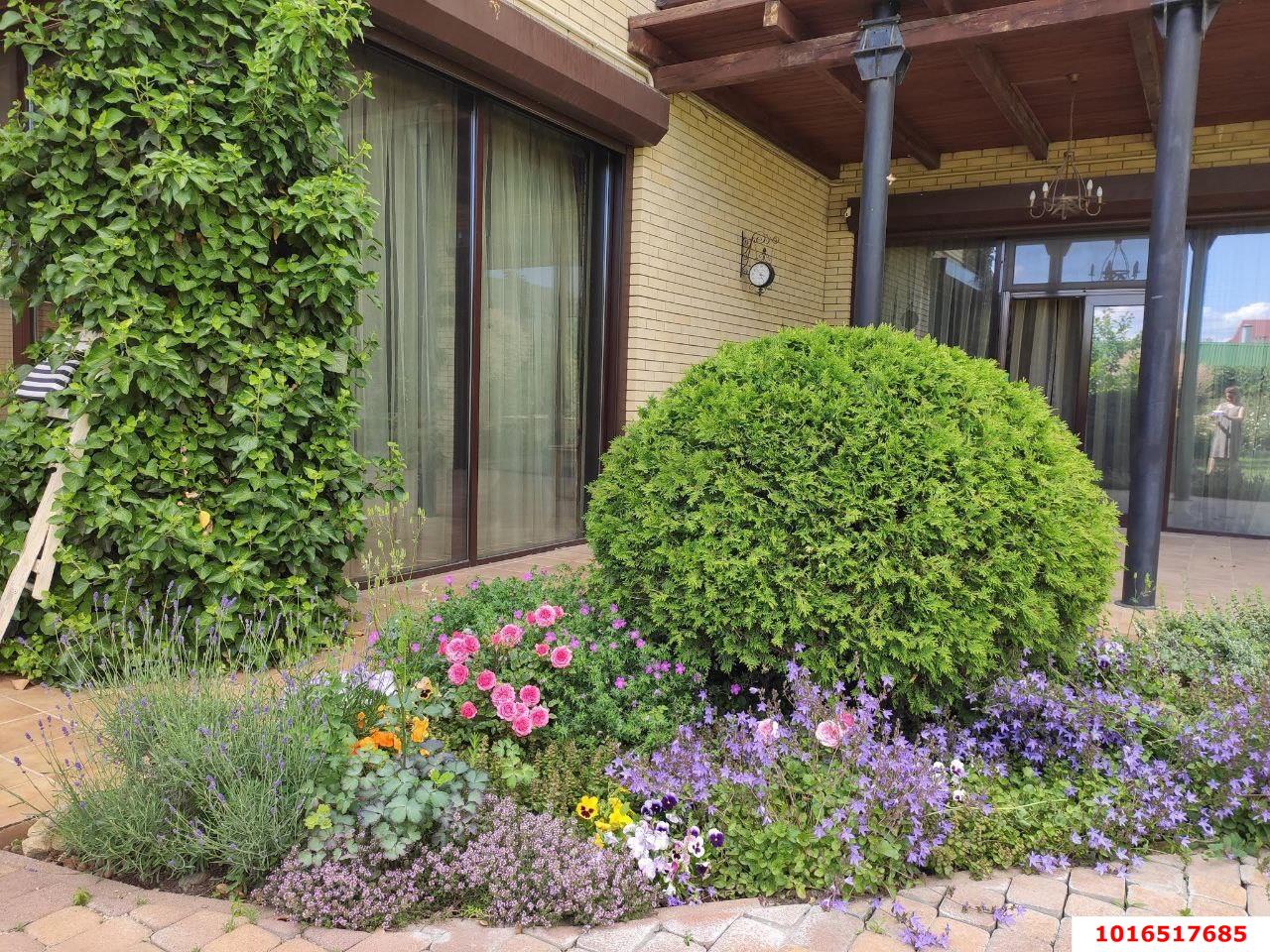 Фото №3: Дом 297 м² + 12.12 сот. - Краснодар, Прикубанский внутригородской округ, мкр. Табачная Фабрика, пр-д 2-й Кругликовский, 26