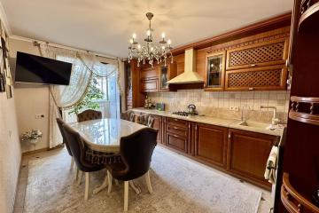 Фото №1: 3-комнатная квартира 81 м² - Ленина, мкр. Карасунский внутригородской округ, ул. Наримановская, 6