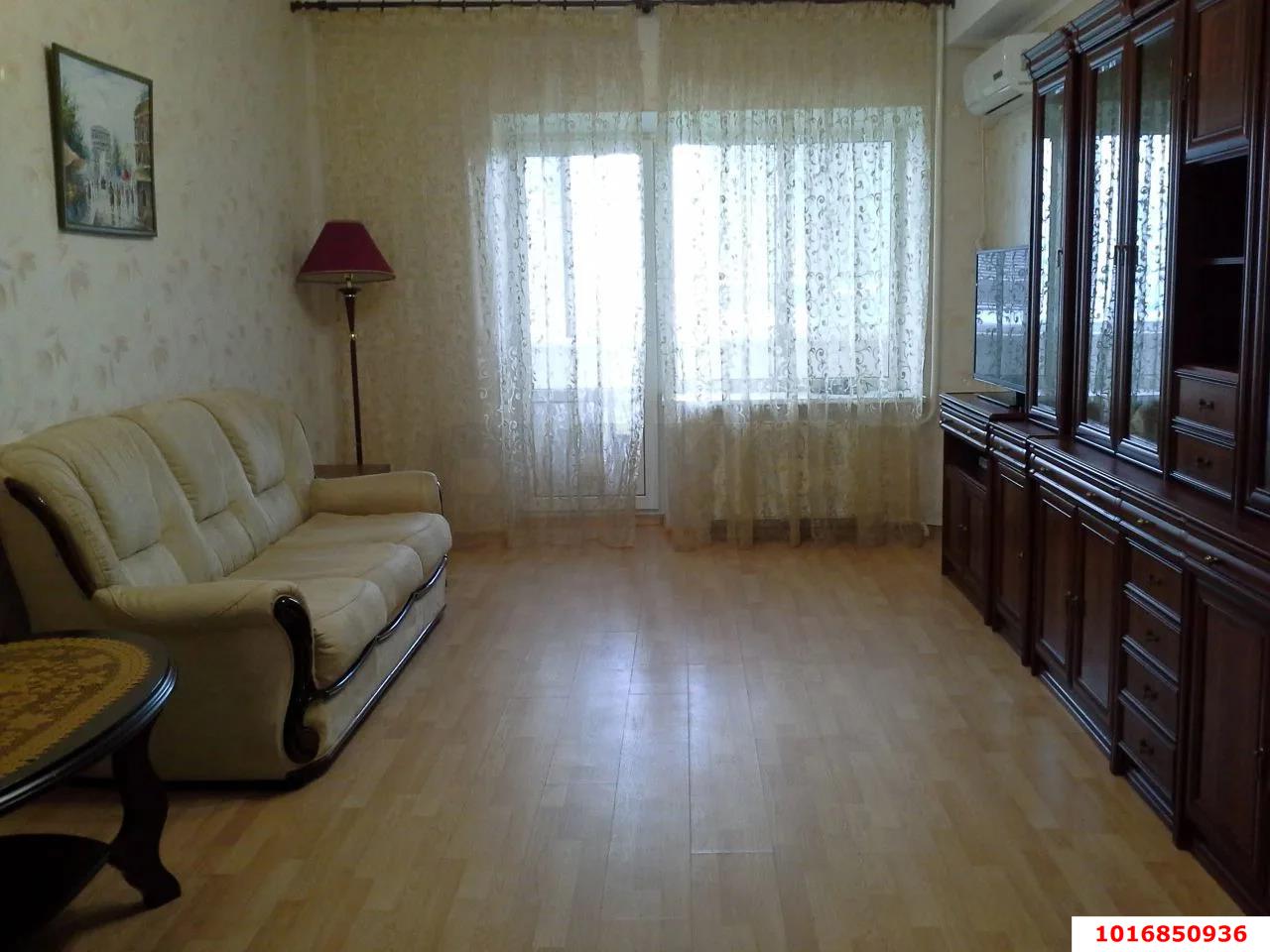 Фото №1: 2-комнатная квартира 74 м² - Новороссийск, Южный, мкр. 14-й, ул. Молодёжная, 4А