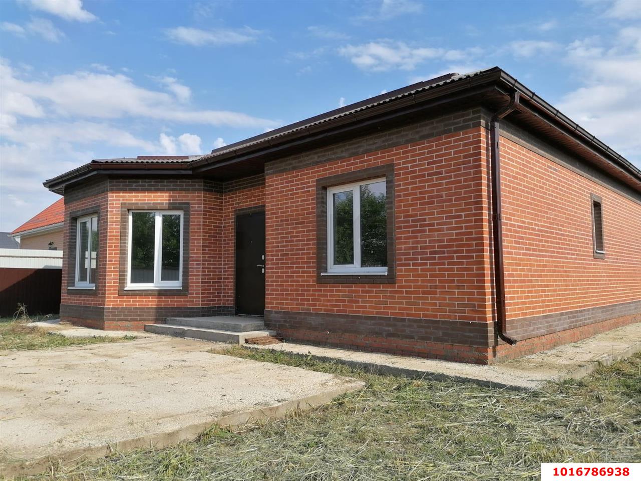 Фото №2: Дом 96 м² + 3.78 сот. - Новотитаровская, п. коттеджный  Новотитаровка, ул. Ягоднинская