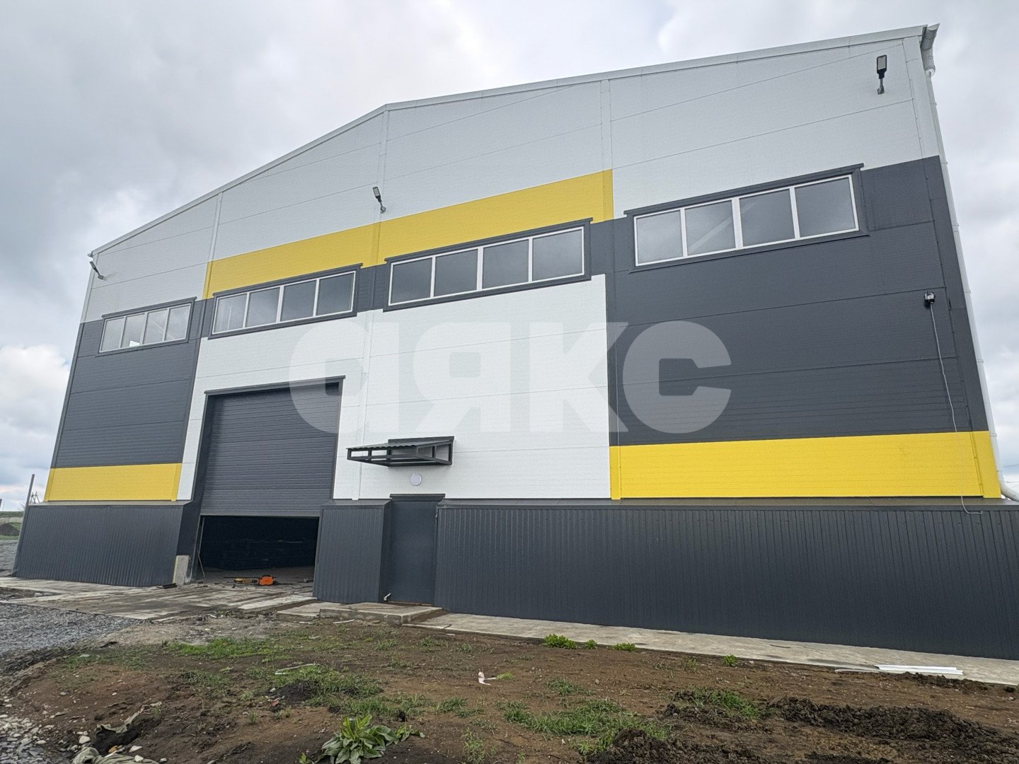 Фото №2: Коммерция 1500 м² - Азов, ул. Дружбы, 56
