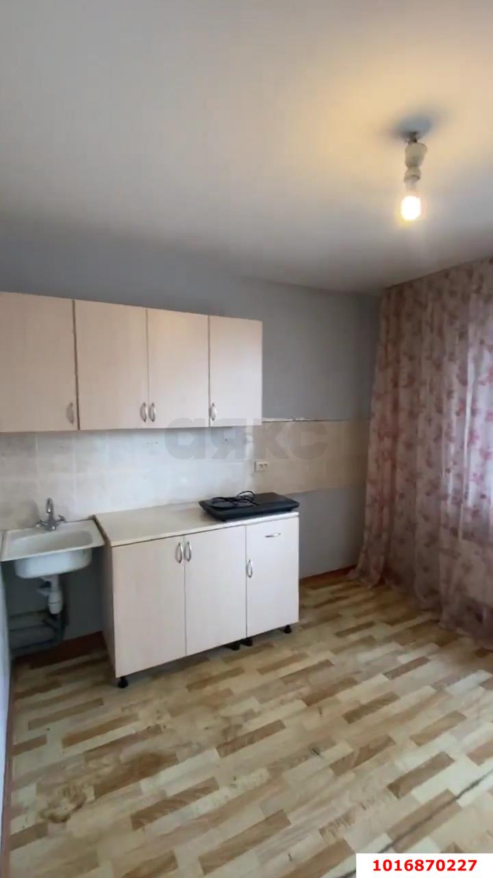 Фото №2: 1-комнатная квартира 40 м² - Краснодар, Прикубанский внутригородской округ, Московский, мкр. Завод Измерительных Приборов, ул. Зиповская, 37