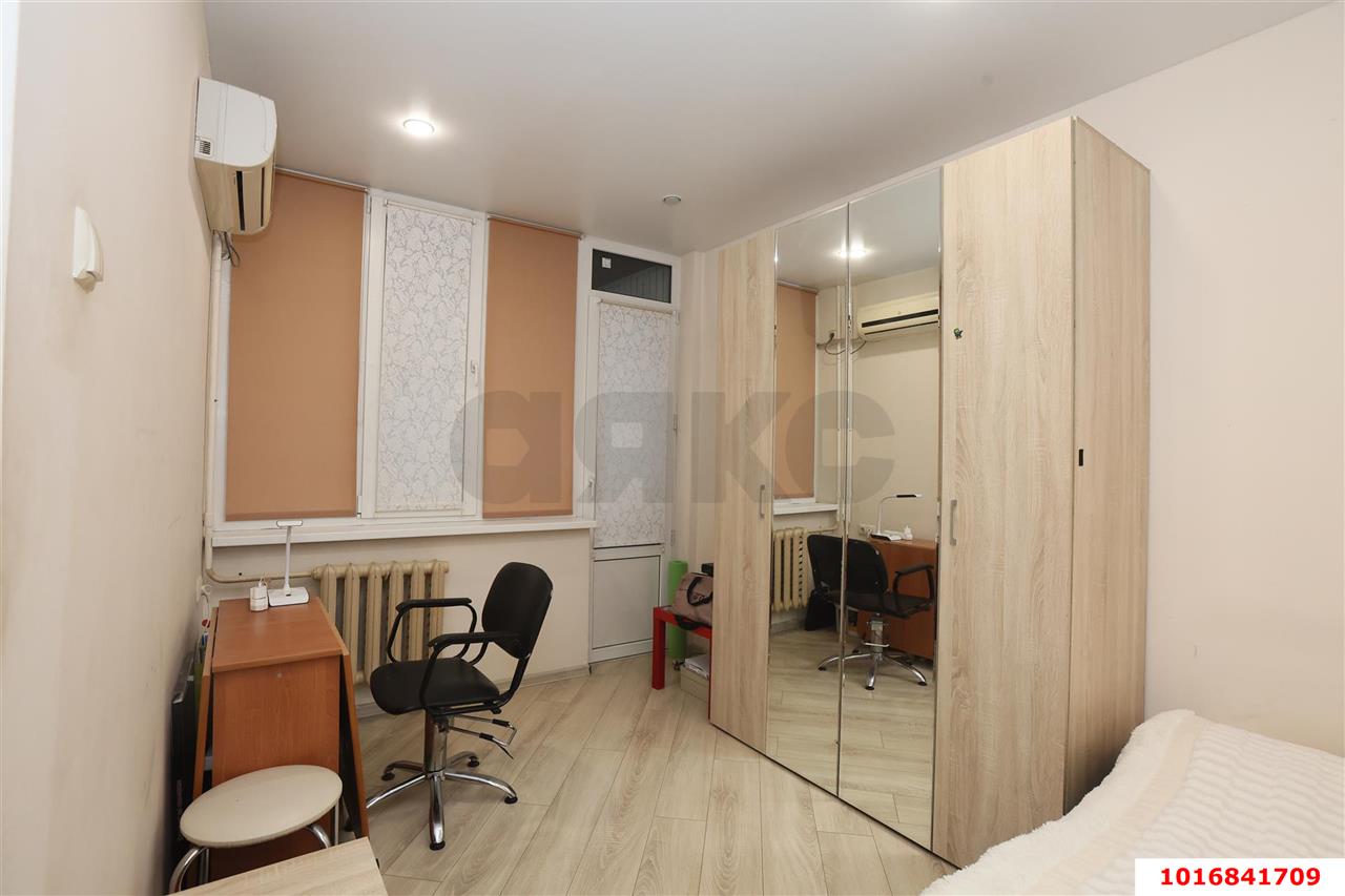 Фото №5: 2-комнатная квартира 60 м² - Краснодар, мкр. Западный внутригородской округ, ул. Красная, 145/1