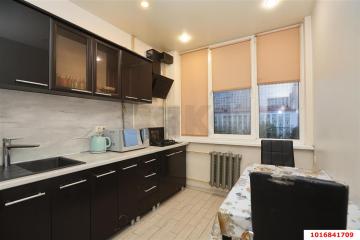 Фото №1: 2-комнатная квартира 60 м² - Краснодар, мкр. Западный внутригородской округ, ул. Красная, 145/1