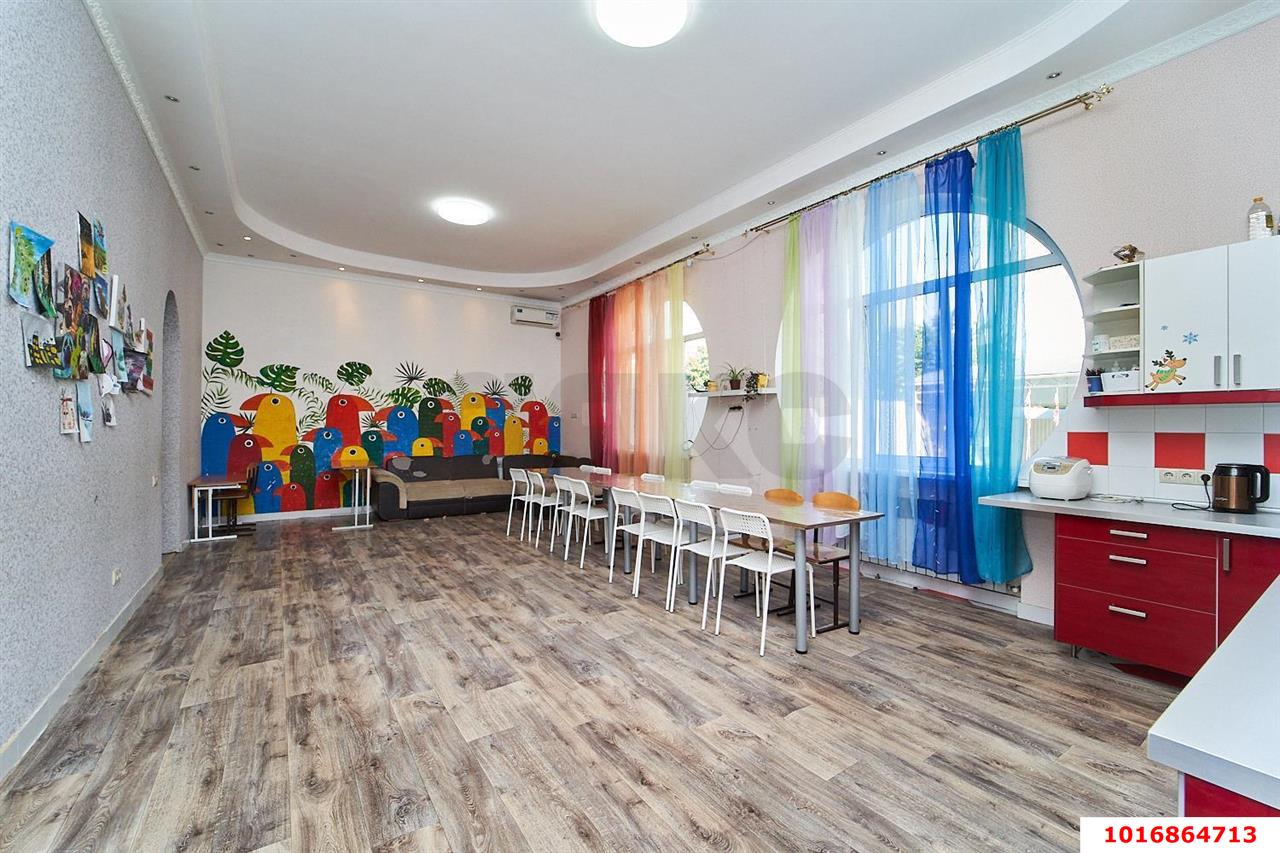 Фото №8: Дом 124 м² + 9.5 сот. - Новотитаровская, ул. Ленина, 109