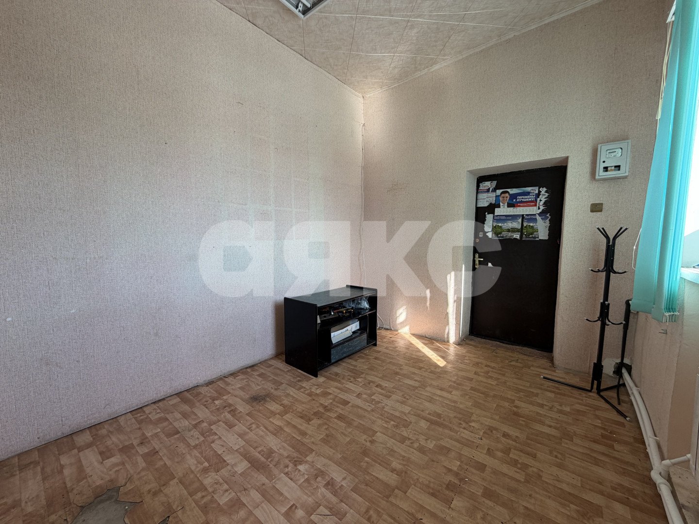 Фото №4: Коммерция <span class="whitespace-nowrap">10 м²</span>, <span class="whitespace-nowrap">2/2 эт.</span> - Ясногорск, ул. Заводская, 6