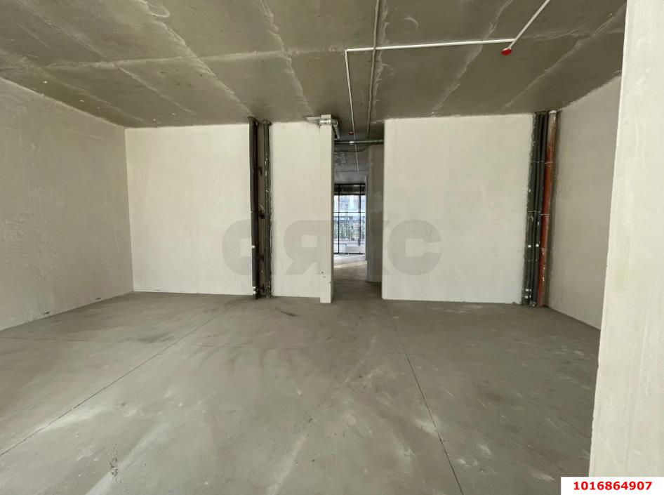 Фото №6: Коммерция 175 м² - Краснодар, жилой комплекс Друзья, мкр. Прикубанский внутригородской округ, ул. имени Б.С. Кудухова, 1