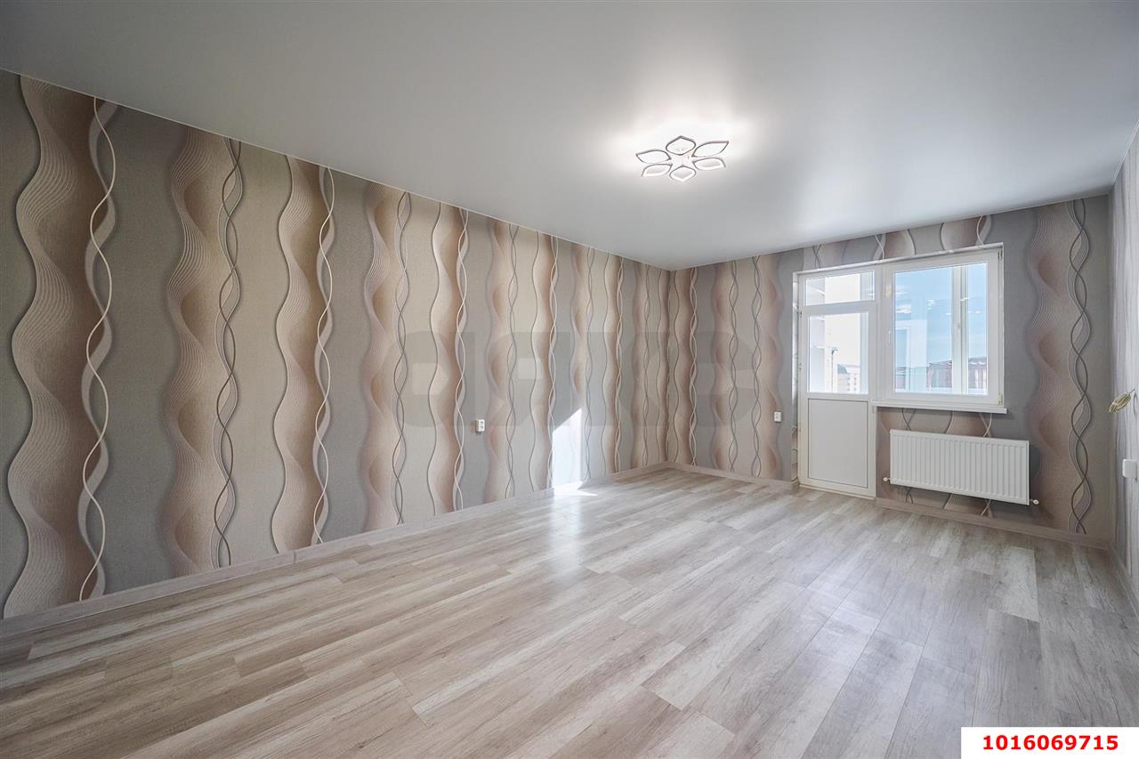 Фото №2: 1-комнатная квартира 33 м² - Краснодар, Прикубанский внутригородской округ, Завод Радиоизмерительных Приборов, мкр. Музыкальный, ул. имени Сергея Есенина, 127/2