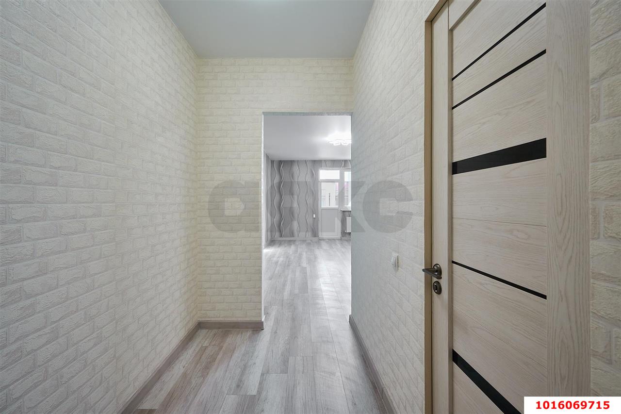 Фото №9: 1-комнатная квартира 33 м² - Краснодар, Прикубанский внутригородской округ, Завод Радиоизмерительных Приборов, мкр. Музыкальный, ул. имени Сергея Есенина, 127/2