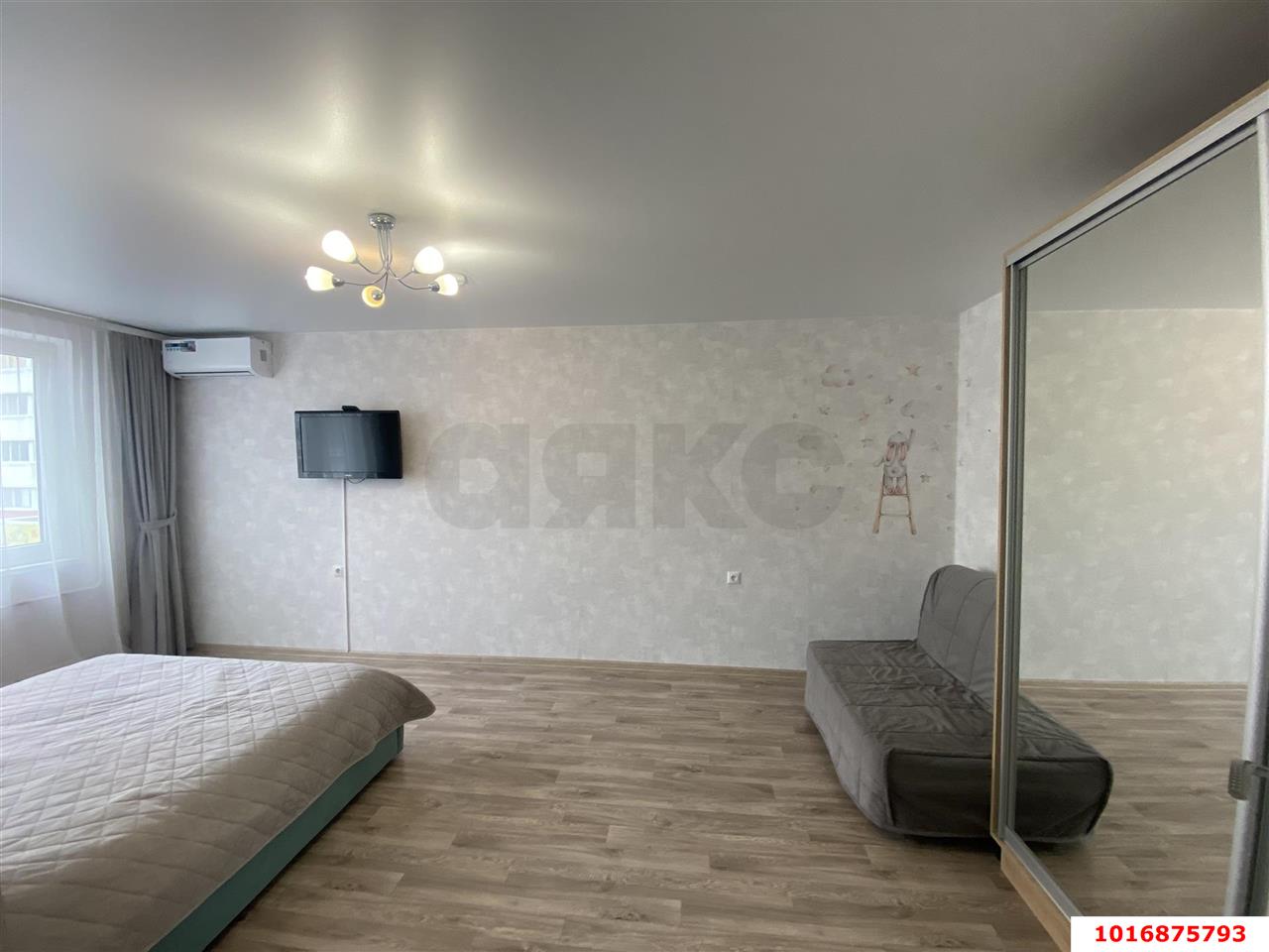 Фото №1: 1-комнатная квартира 37 м² - Краснодар, Прикубанский внутригородской округ, мкр. Восточно-Кругликовский, ул. Героев-Разведчиков, 23