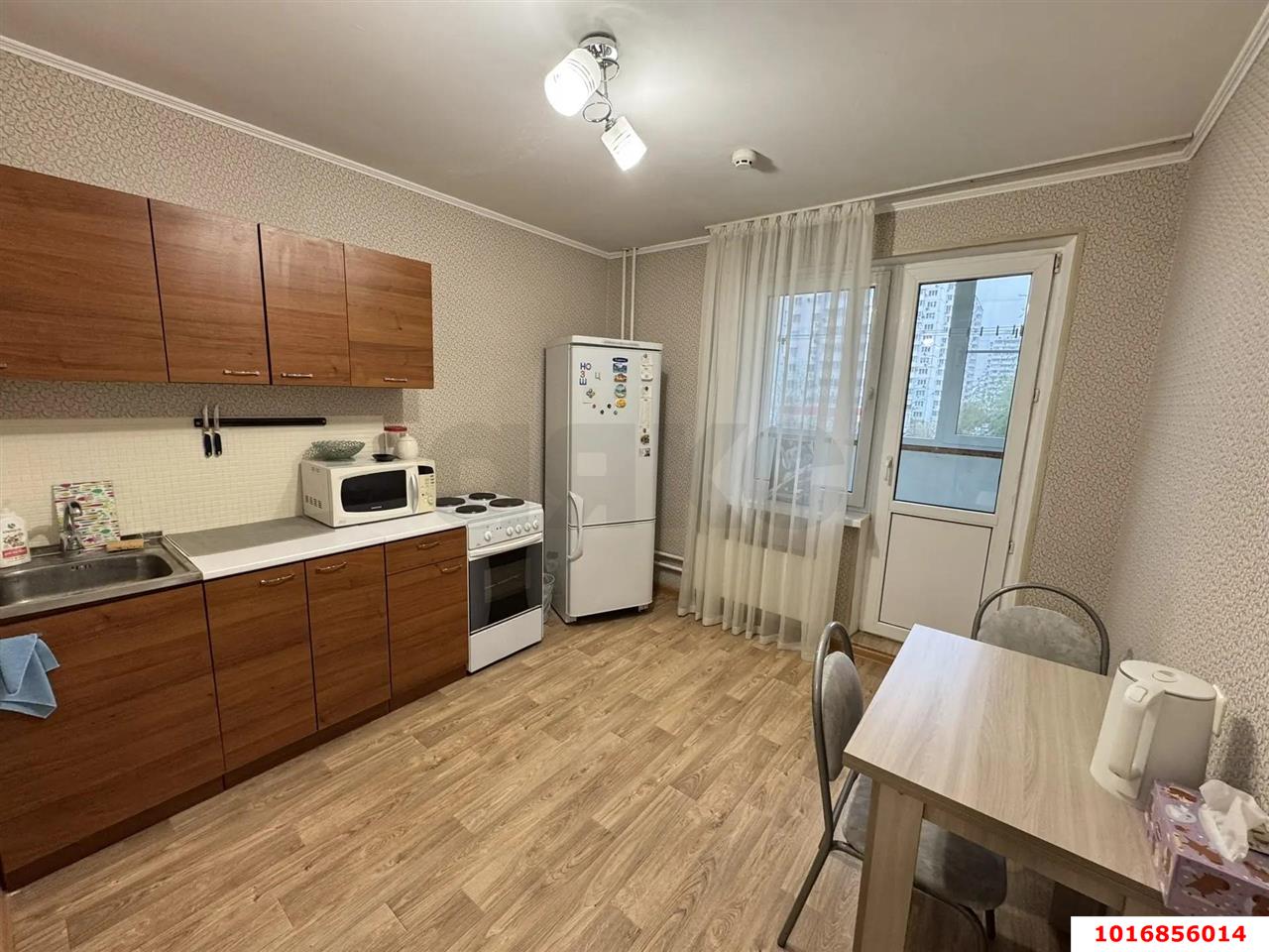 Фото №1: 1-комнатная квартира 52 м² - Краснодар, Прикубанский внутригородской округ, мкр. Московский, ул. Карякина, 18