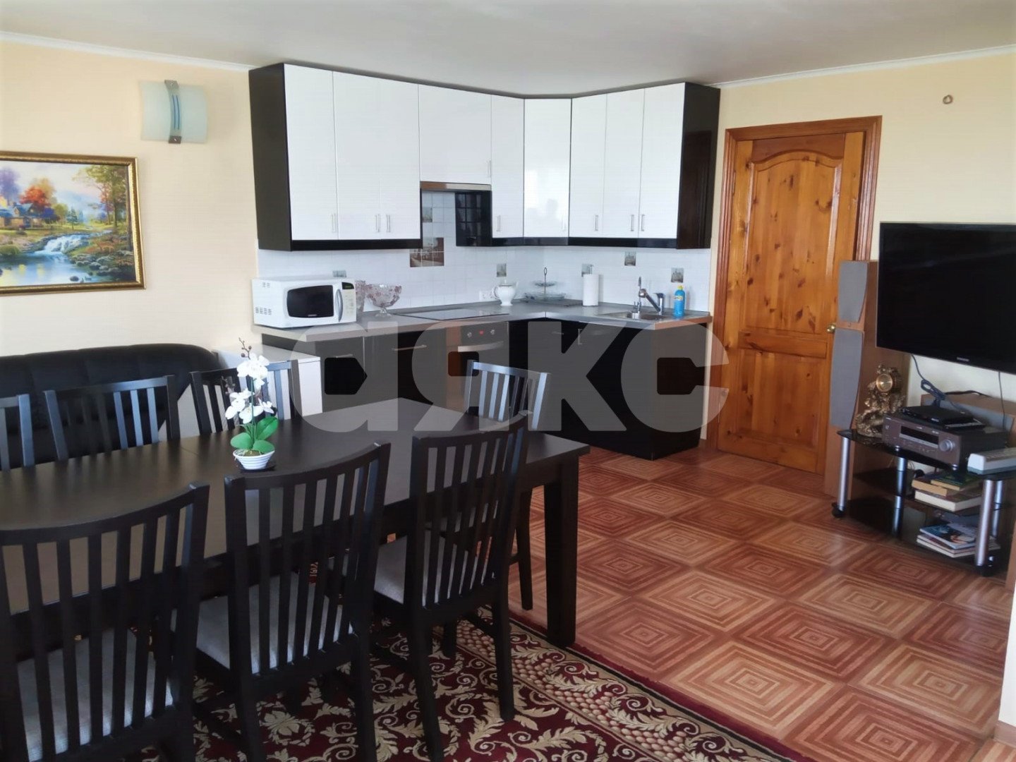 Фото №1: Дом 187 м² + 10 сот. - Супсех, ул. Леонова