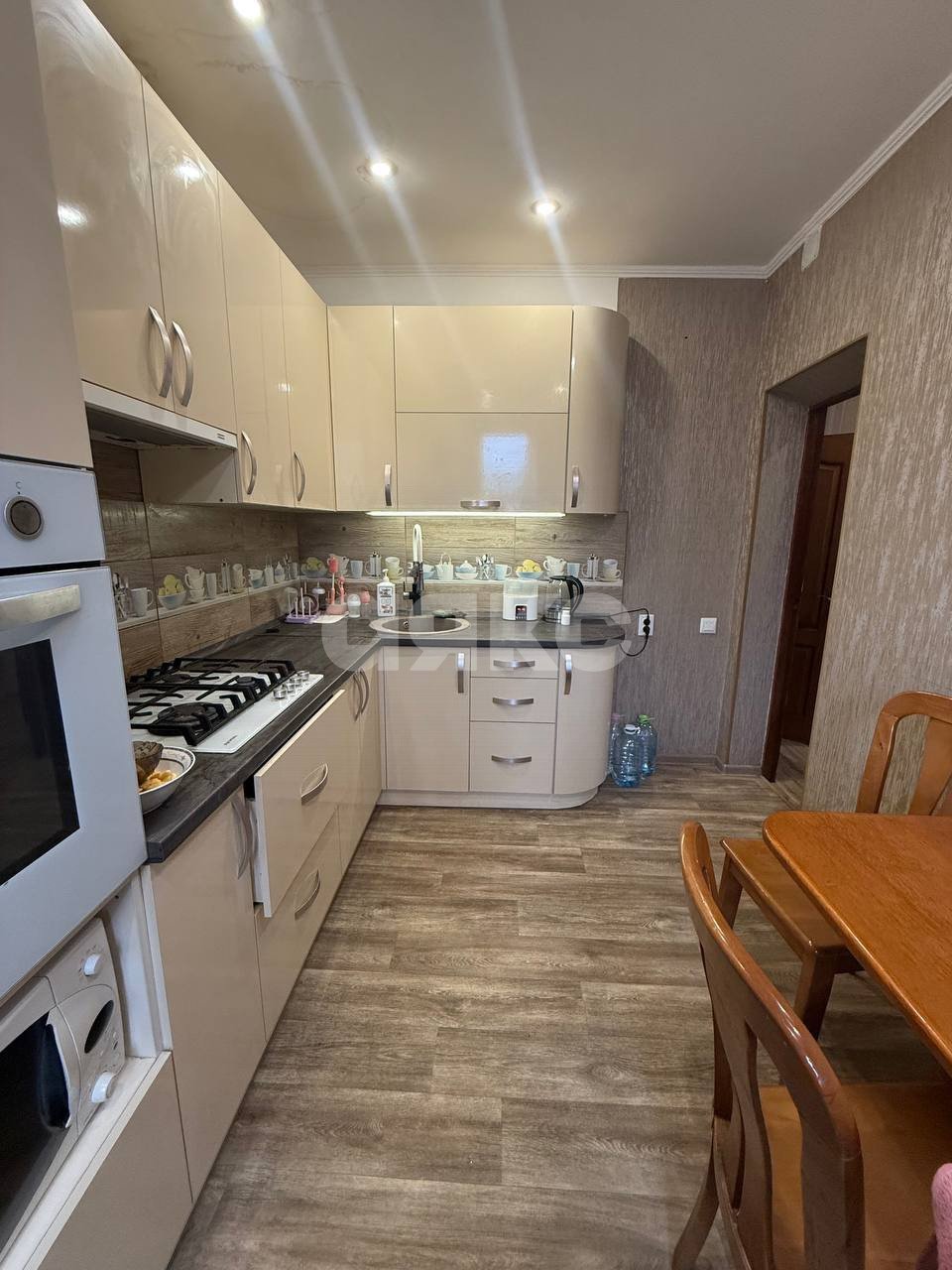 Фото №8: 3-комнатная квартира 83 м² - Мариуполь, Ильичёвский, мкр. 24-й квартал, 18