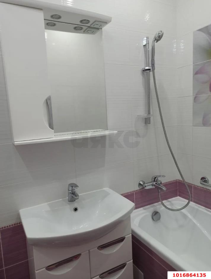 Фото №12: 1-комнатная квартира 35 м² - Краснодар, Прикубанский внутригородской округ, Завод Радиоизмерительных Приборов, мкр. Музыкальный, ул. имени С.С. Прокофьева, 16