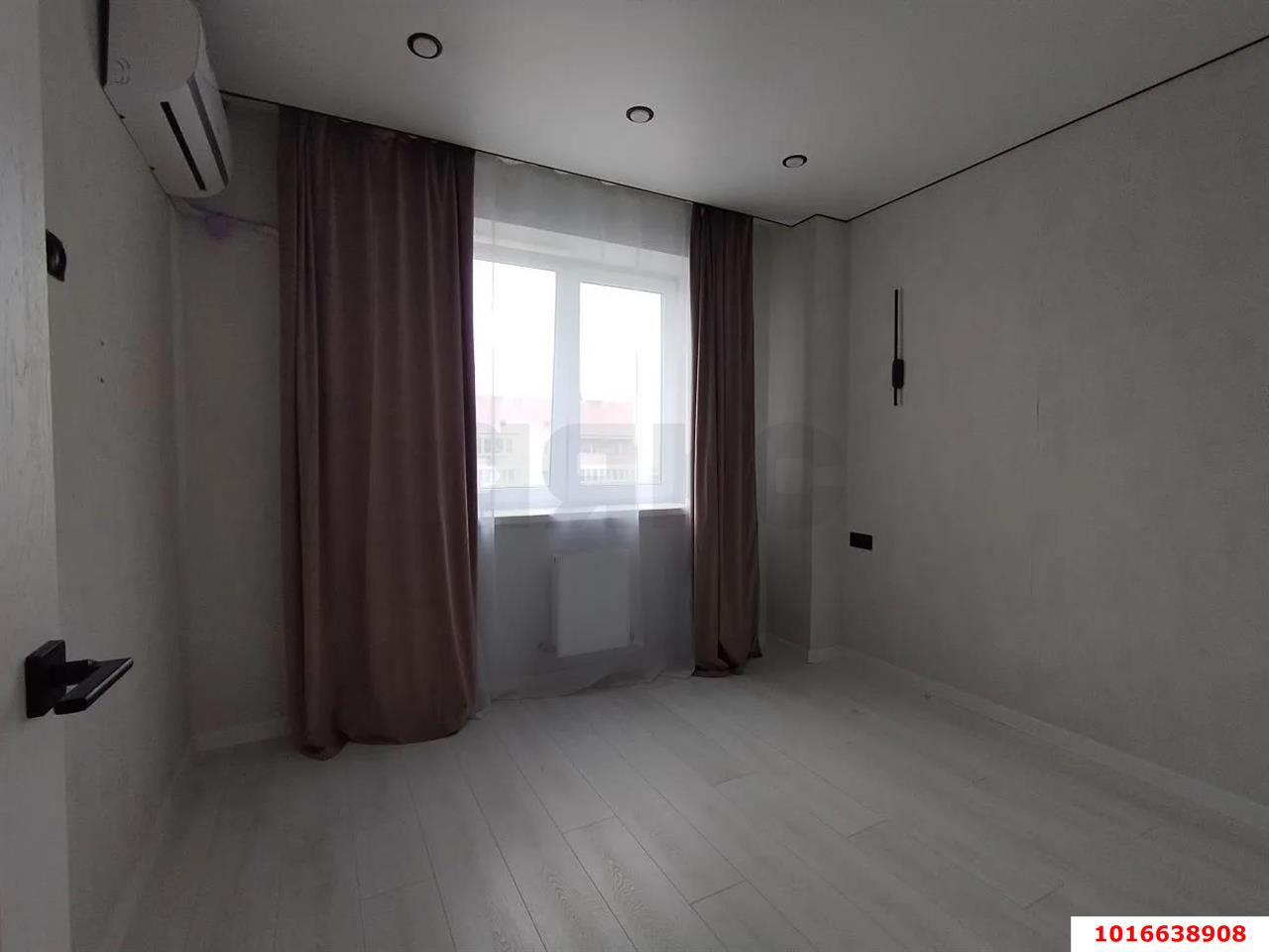 Фото №8: 2-комнатная квартира 42 м² - Краснодар, Музыкальный, ЖК Времена Года, имени Петра Метальникова, Завод Радиоизмерительных Приборов, Прикубанский внутригородской округ, мкр. жилой комплекс Времена года, ул. Петра Метальникова, 5к1