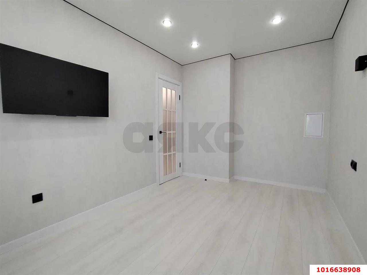 Фото №4: 2-комнатная квартира 42 м² - Краснодар, Музыкальный, ЖК Времена Года, имени Петра Метальникова, Завод Радиоизмерительных Приборов, Прикубанский внутригородской округ, мкр. жилой комплекс Времена года, ул. Петра Метальникова, 5к1