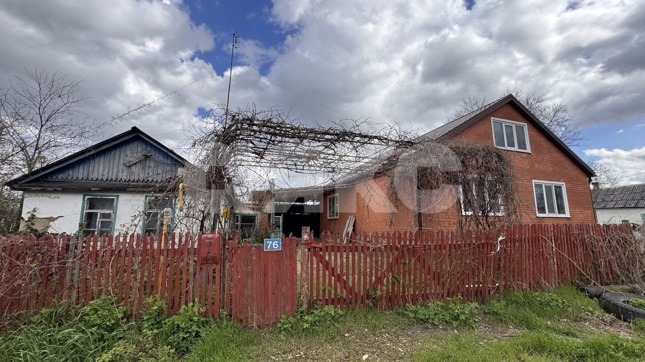 Фото №2: Дом 142 м² + 20.98 сот. - Платнировская, ул. Октябрьская, 76