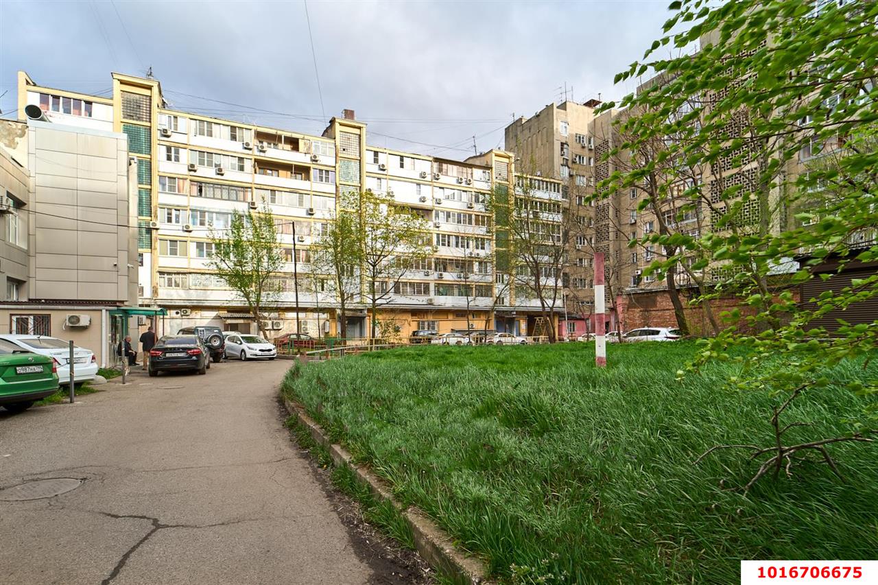 Фото №1: 2-комнатная квартира 55 м² - Краснодар, Западный внутригородской округ, мкр. Центральный, ул. Красная, 33