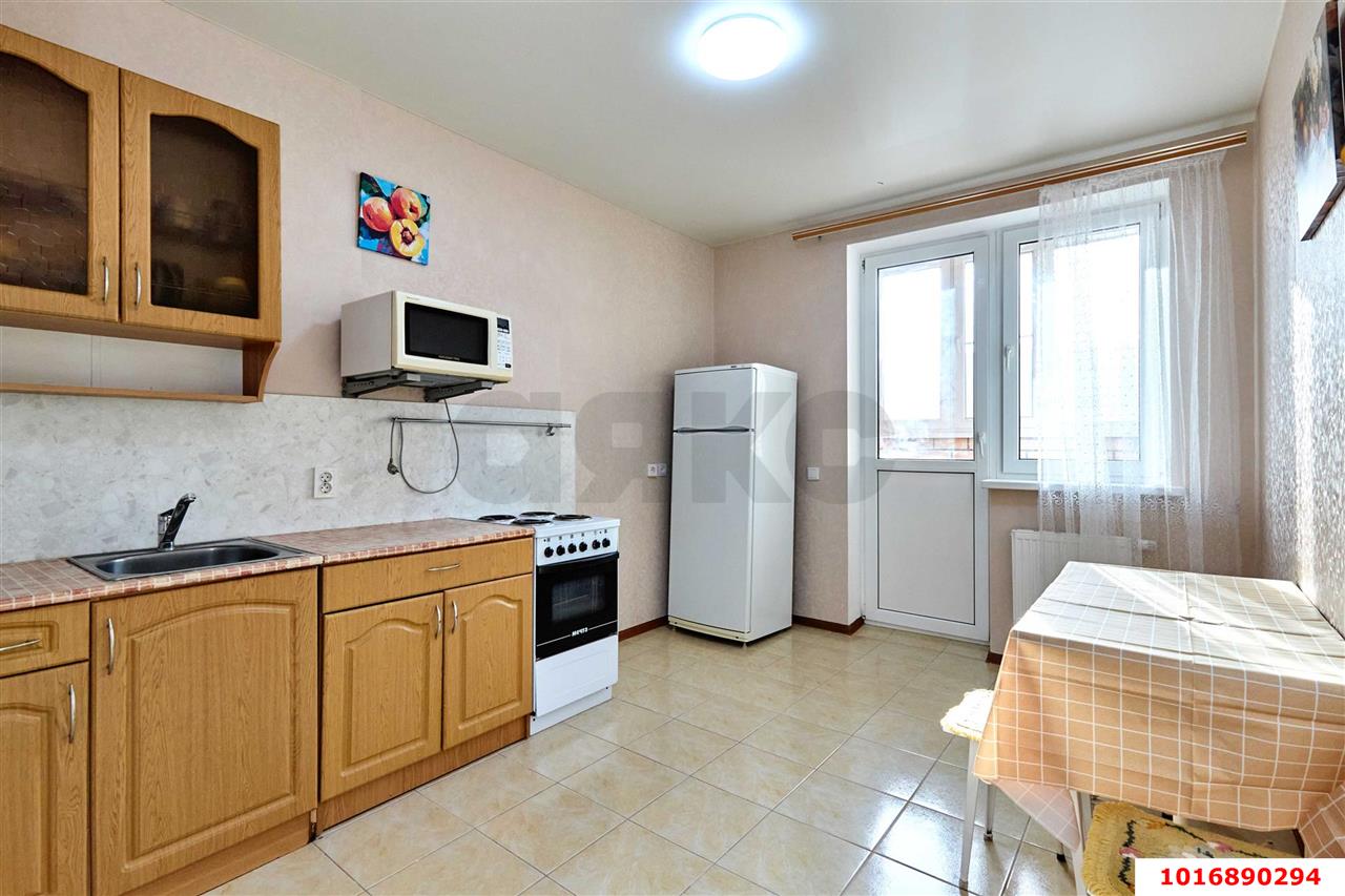 Фото №1: 1-комнатная квартира 42 м² - Краснодар, Прикубанский внутригородской округ, мкр. жилой комплекс Спортивная Деревня, ул. Западный Обход, 42к3