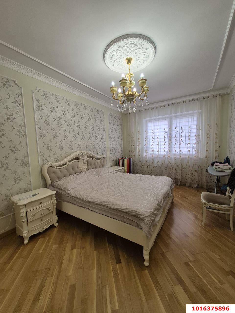 Фото №2: 2-комнатная квартира 75 м² - Краснодар, ЖК Октябрьский, жилой комплекс Центральный, Центральный внутригородской округ, Западный внутригородской округ, мкр. Центральный, ул. Октябрьская, 181/2