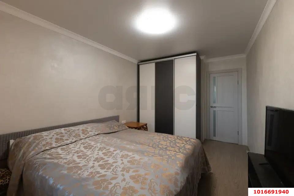 Фото №4: 2-комнатная квартира <span class="whitespace-nowrap">69 м²</span>, <span class="whitespace-nowrap">4/5 эт.</span> - Краснодар, Карасунский внутригородской округ, ЖК Марсель, ж/р Новознаменский, ул. Войсковая, 20к8