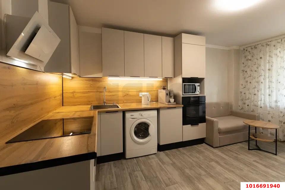 Фото №1: 2-комнатная квартира 69 м² - Краснодар, Карасунский внутригородской округ, ЖК Марсель, ж/р Новознаменский, ул. Войсковая, 20к8