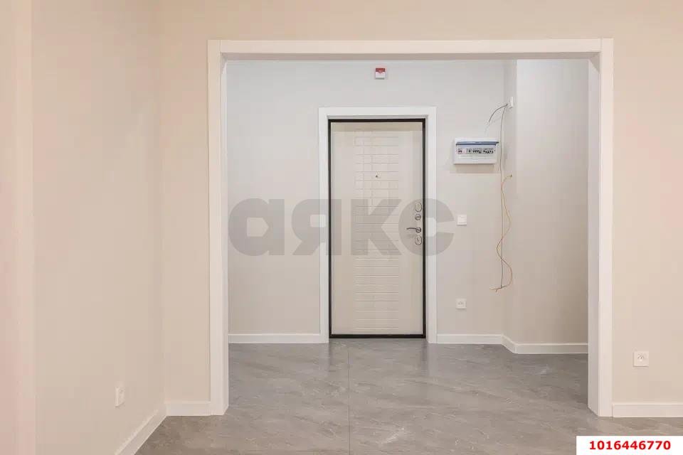 Фото №5: 2-комнатная квартира 56 м² - Знаменский, Карасунский внутригородской округ, мкр. Родные Просторы, ул. Природная, 10Бк1