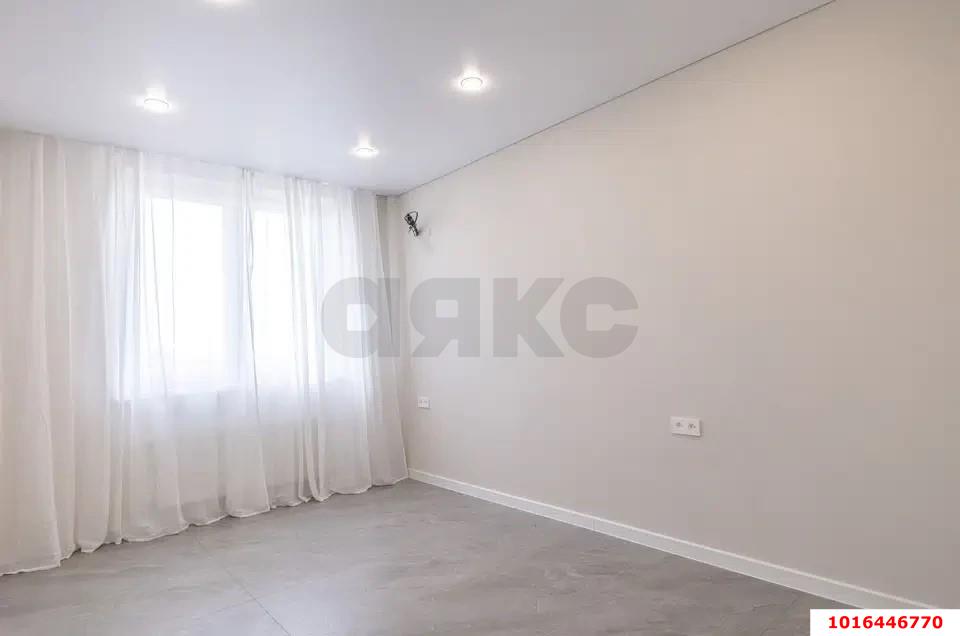 Фото №4: 2-комнатная квартира 56 м² - Знаменский, Карасунский внутригородской округ, мкр. Родные Просторы, ул. Природная, 10Бк1