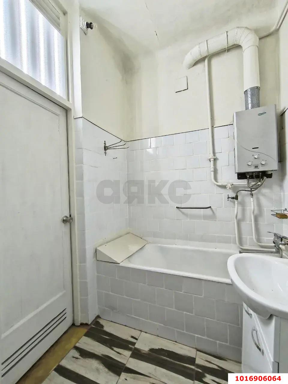 Фото №5: 1-комнатная квартира 39 м² - Краснодар, Центральный внутригородской округ, мкр. Центральный, ул. Мира, 90Б