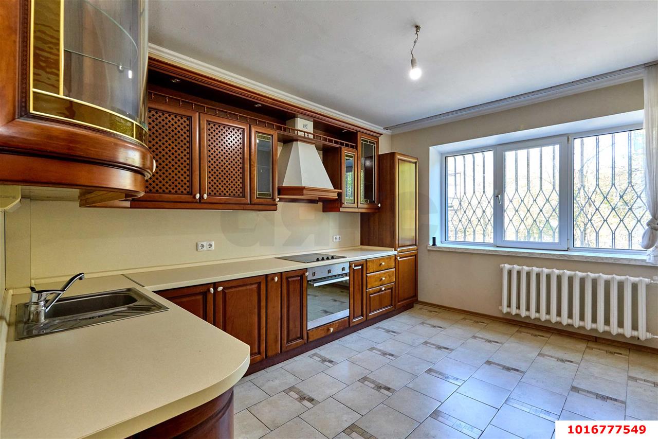 Фото №1: 2-комнатная квартира 79 м² - Краснодар, ул. 2-я Линия Нефтяников, 7/1