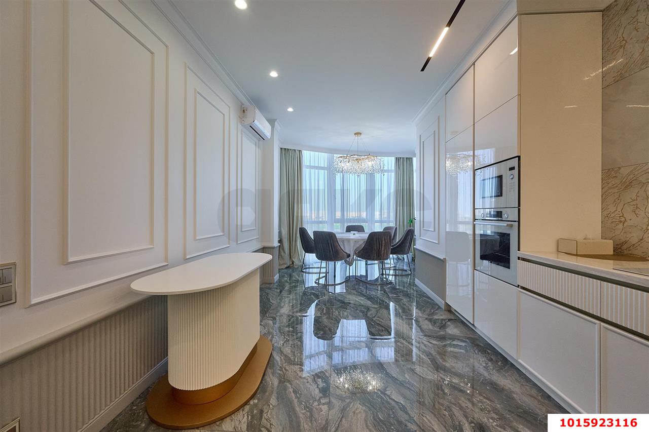 Фото №7: 3-комнатная квартира 220 м² - Краснодар, мкр. Западный внутригородской округ, ул. Шоссе Нефтяников, 63