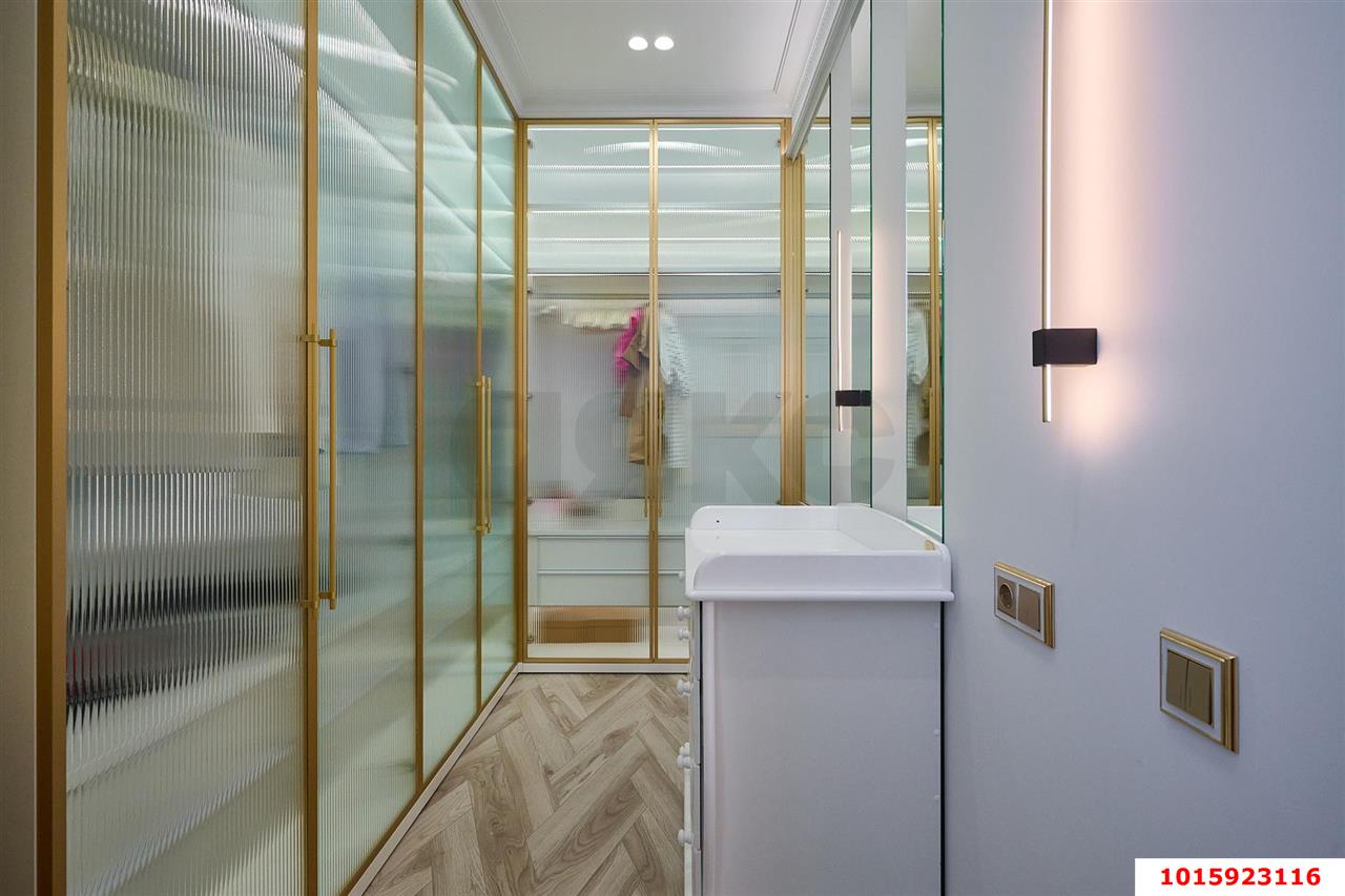 Фото №17: 3-комнатная квартира 220 м² - Краснодар, мкр. Западный внутригородской округ, ул. Шоссе Нефтяников, 63