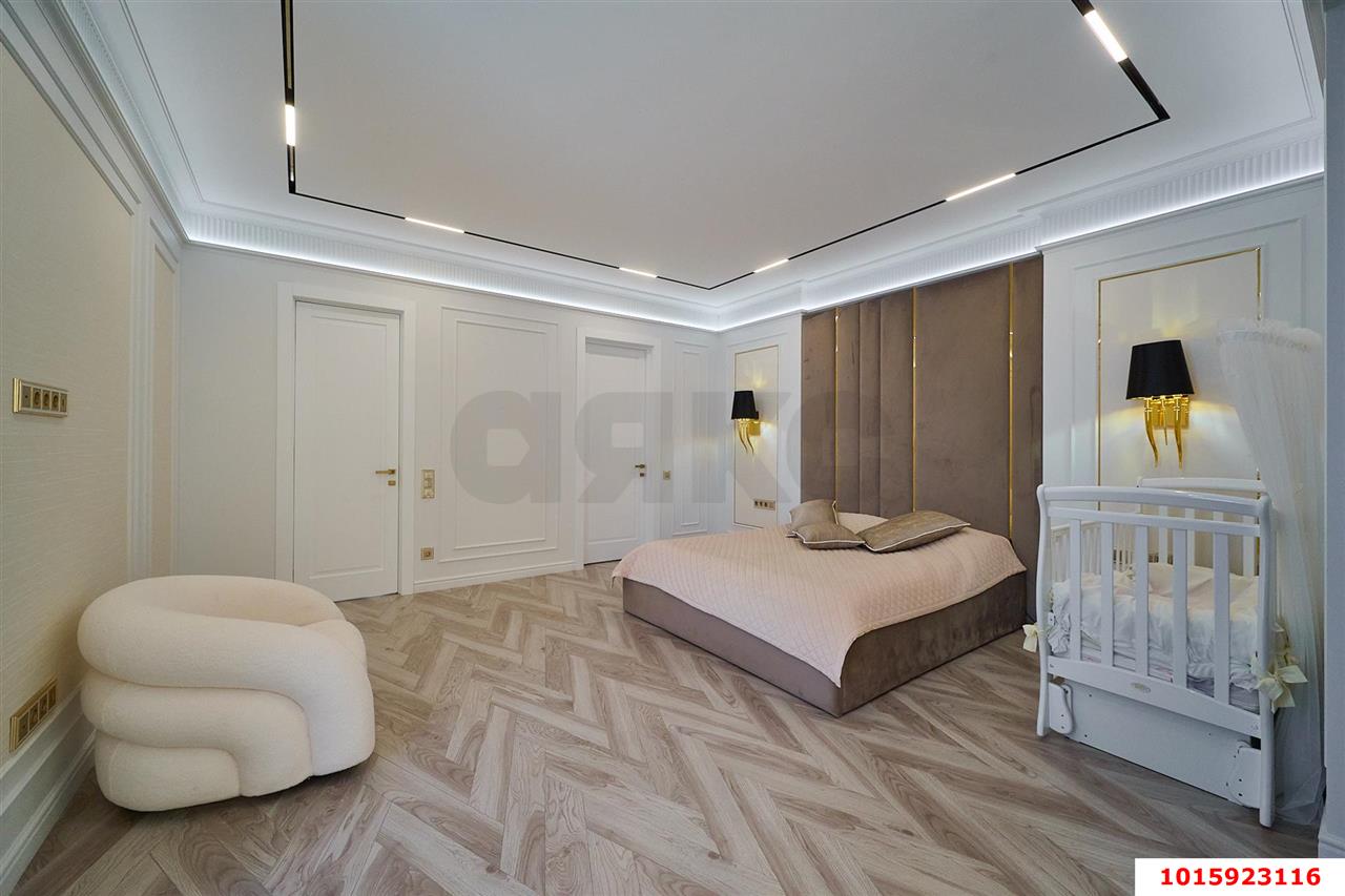 Фото №15: 3-комнатная квартира 220 м² - Краснодар, мкр. Западный внутригородской округ, ул. Шоссе Нефтяников, 63