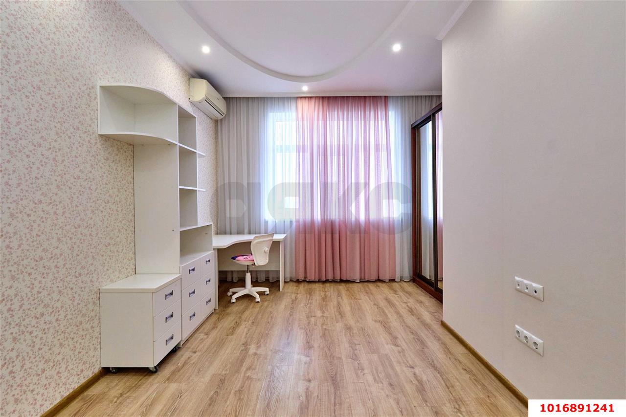 Фото №9: 2-комнатная квартира 87 м² - Краснодар, Западный внутригородской округ, ЖК Новый Город, мкр. Юбилейный, б-р Клары Лучко, 16