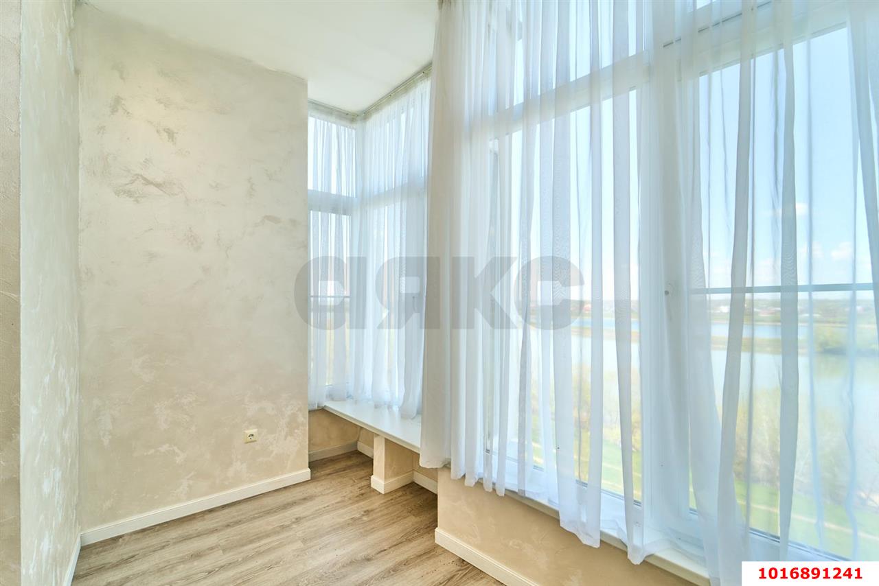 Фото №16: 2-комнатная квартира 96 м² - Краснодар, Западный внутригородской округ, ЖК Новый Город, мкр. Юбилейный, б-р Клары Лучко, 16