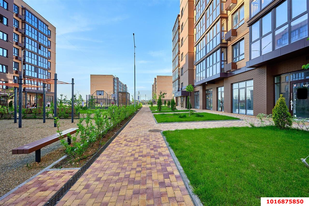 Фото №3: Торговое помещение 48 м² - Южный, мкр. жилой комплекс История-2